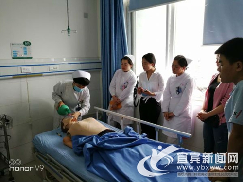 365天&nbsp;宜宾10名援藏医护人员的“酸甜苦辣”(图6)