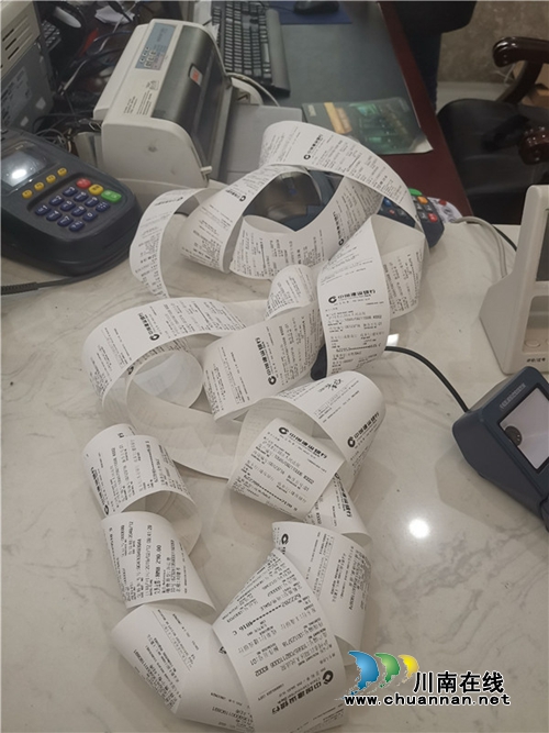 江阳区法院诉讼服务中心:上班收心聚力忙立案(图2) 江阳区法院诉讼服务中心:上班收心聚力忙立案(图2)