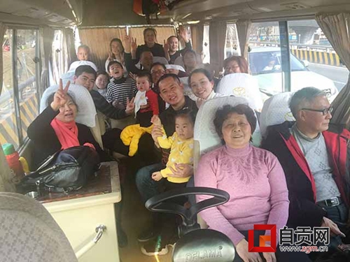 反向春运逆出新年味&nbsp;自贡人家的春运“逆行”(图1)