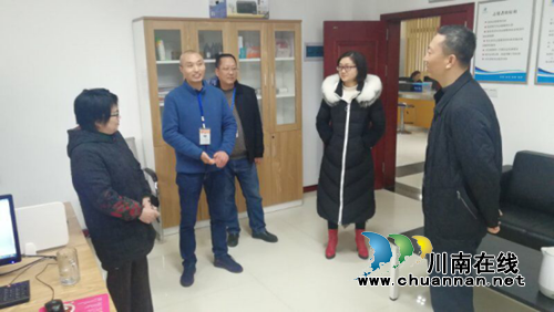 江阳区张坝街道：节后工作纪律大巡查&nbsp;治疗干部职工“节日综合症”(图3)