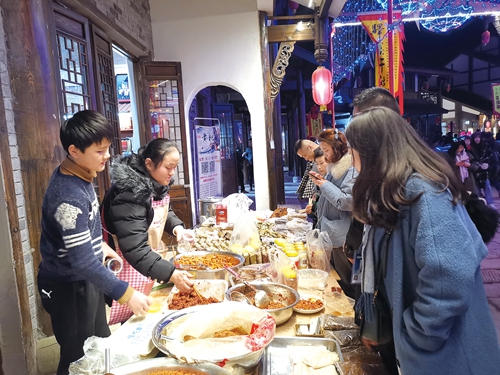 灯会亮出经济效益&nbsp;激发城市吸金力(图4)