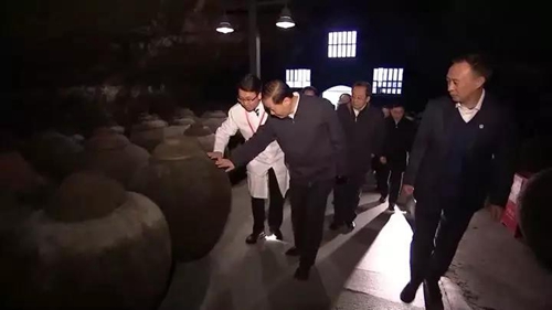 彭清华:郎酒是四川非常宝贵、不可多得的财富(图7) 彭清华:郎酒是四川非常宝贵、不可多得的财富(图7)