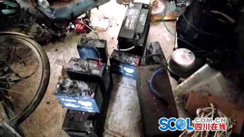 叙永：两姐弟“组队”串门偷电瓶被逮住(图1)