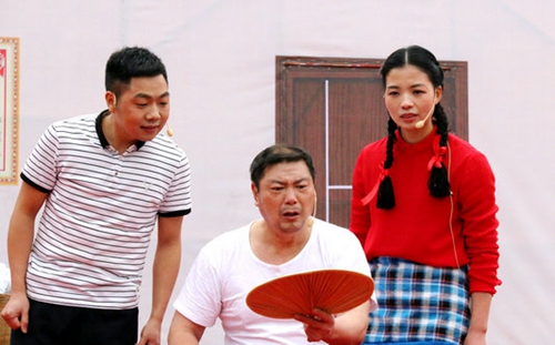 纳溪：元宵节目精彩纷呈&nbsp;群众乐享“文化盛宴”(图3)