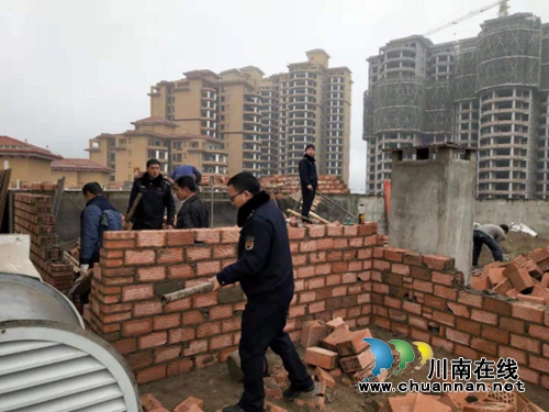 古蔺县住建局：拆除违法建设&nbsp;&nbsp;维护小区秩序(图4)
