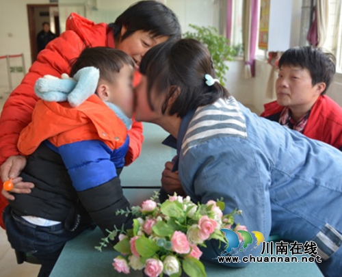 关爱失足少女&nbsp;泸州法官牟红兵值得大大的赞！(图4)