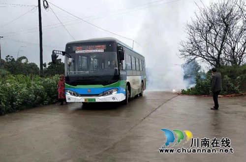 泸州黄舣：公交延伸2公里&nbsp;方便出行500人(图2)