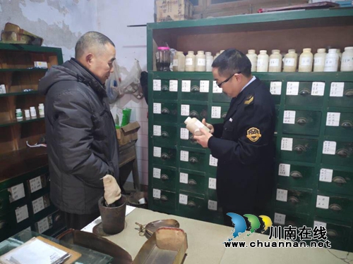 达州市达川区食药监局“四统一”精准开展“春雷行动2019”(图3)