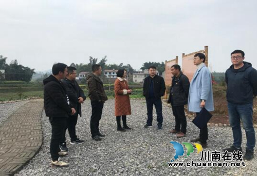 南溪区委常委、组织部部长朱砂到长兴镇调研基层党组织阵地建设工作(图1)