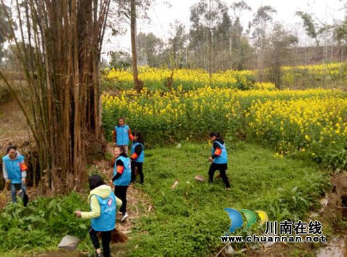 宜宾南溪区长兴镇开展“助力河长制 共建美丽宜宾”志愿服务活动(图2) 宜宾南溪区长兴镇开展“助力河长制 共建美丽宜宾”志愿服务活动(图2)