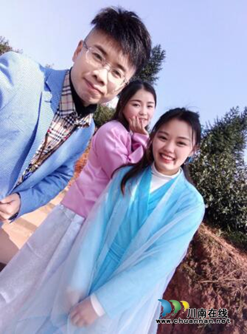 纳溪：茶山情歌飘香幸福&nbsp;网络红人助农增收(图5)