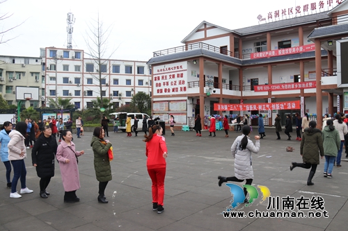 泸县百和镇组织开展“三八”节“扬新风、树正气、创新功”主题活动(图2)