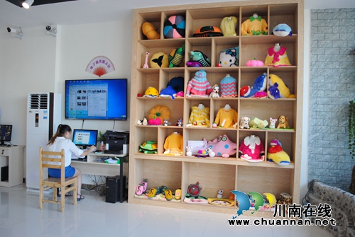 泸州龙马潭：巾帼展芳华&nbsp;奋进谱新篇(图3)