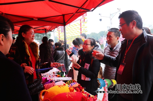 泸州龙马潭：巾帼展芳华&nbsp;奋进谱新篇(图7)