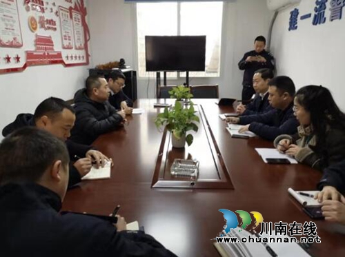 江阳区委常委、政法委书记杨雷带队督导北城街道维稳安保工作(图1)