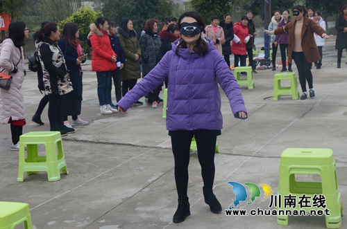 泸县太伏镇开展“三八”妇女节趣味活动(图3)