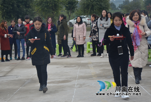 泸县太伏镇开展“三八”妇女节趣味活动(图6)