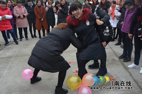 泸县太伏镇开展“三八”妇女节趣味活动(图5)