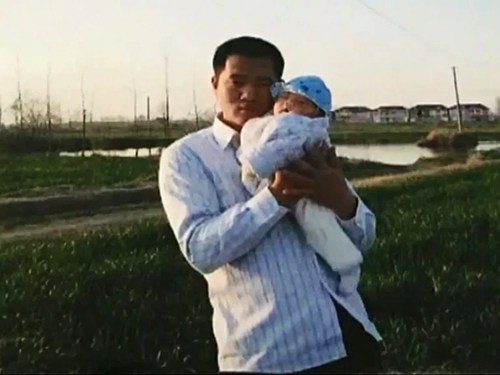 爸爸牺牲10年 自贡母亲瞒了孩子10年……(图13) 爸爸牺牲10年 自贡母亲瞒了孩子10年……(图13)