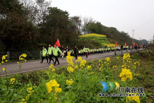 梓橦路学校渔子溪学校：亲近自然激发童趣&nbsp;研学旅行提升素质(图3)