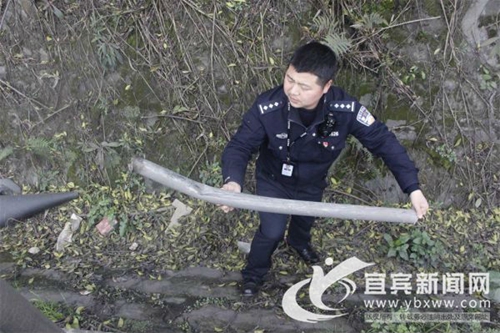 宜宾：交通肇事逃逸找人“顶包”&nbsp;双双遭拘留(图2)