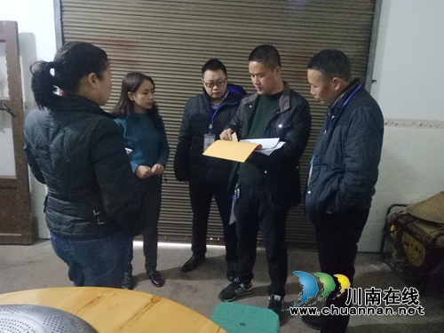 泸县教育局、食药监局到海潮镇开展校园食品安全检查(图1)