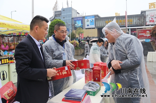 2018年龙马潭区维权战果:查处违法案件152件(图1) 2018年龙马潭区维权战果:查处违法案件152件(图1)