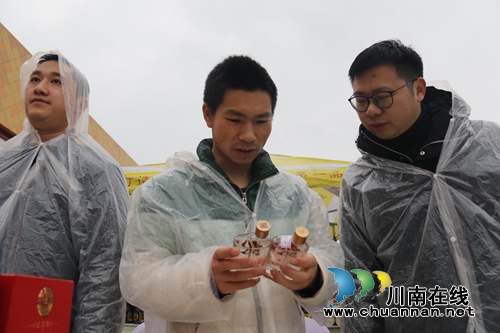 2018年龙马潭区维权战果:查处违法案件152件(图3) 2018年龙马潭区维权战果:查处违法案件152件(图3)