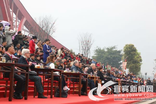 国际茶界大咖齐聚长江公园&nbsp;共饮宜宾早茶(图2)