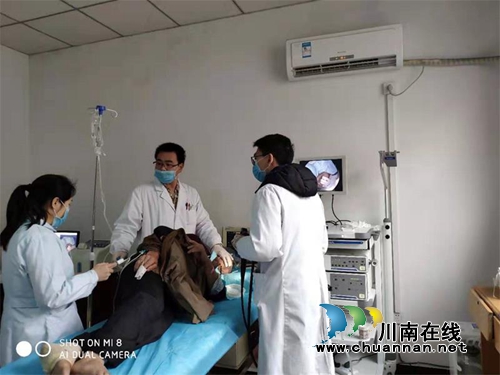 纳溪区第二人民医院顺利开展院内首例无痛胃镜检查(图1)