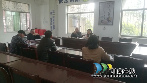 泸县司法局开展基层法律服务所年度检查调研(图1) 泸县司法局开展基层法律服务所年度检查调研(图1)