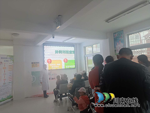开设“妈妈班”&nbsp;泸州援藏干部普及医疗知识(图2)