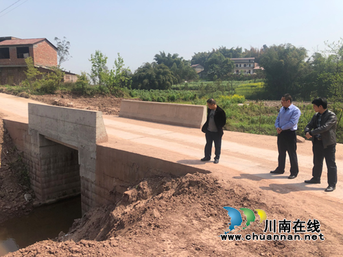 宜宾市道安办到南溪区留宾乡督导道路交通安全管理工作(图1)