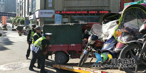 叙永交警大力开展清明节前摩托车、三轮车交通违法行为专项整治(图1)