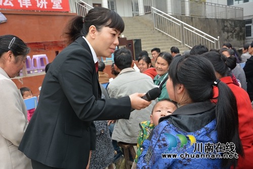 泸州中院“彩蝶翩翩舞” 用司法温情照亮人生(图7) 泸州中院“彩蝶翩翩舞” 用司法温情照亮人生(图7)