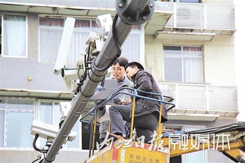 内江：抓拍曝光汽车乱鸣笛&nbsp;声呐电子警察上岗(图3)