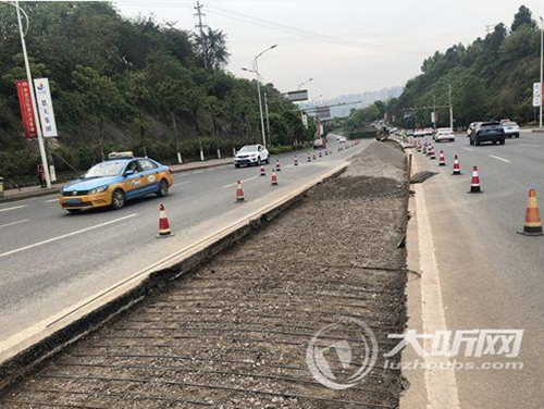 拆除隔离带&nbsp;泸州国窖大桥东辅道将增一条车道(图1)