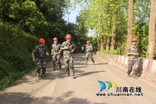 罗汉街道：开展森林防火技能培训和应急演练活动&nbsp;&nbsp;筑牢绿色“防火墙”(图3)