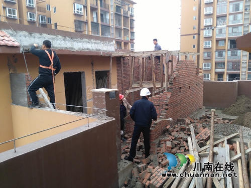 泸县综合行政执法局对新增违建“零容忍”(图2)