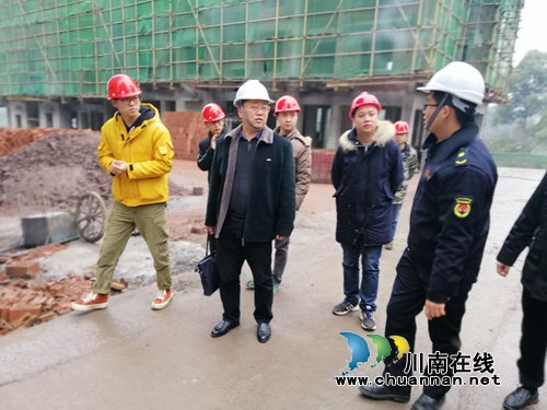 纳溪区综合行政执法局开展清明节安全大检查(图2) 纳溪区综合行政执法局开展清明节安全大检查(图2)