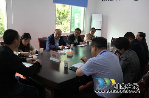 泸州市司法局副局长王亚强下沉白米司法所指导工作(图1)