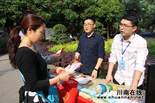龙马潭区莲花池街道：宣传城市消防&nbsp;&nbsp;&nbsp;提醒居家安全(图1)