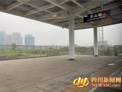 不到两小时！高铁从成都东站到宜宾西站(图1)