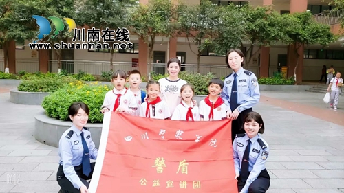 天热了&nbsp;四川警盾公益宣讲团防溺水宣讲火了！(图8)