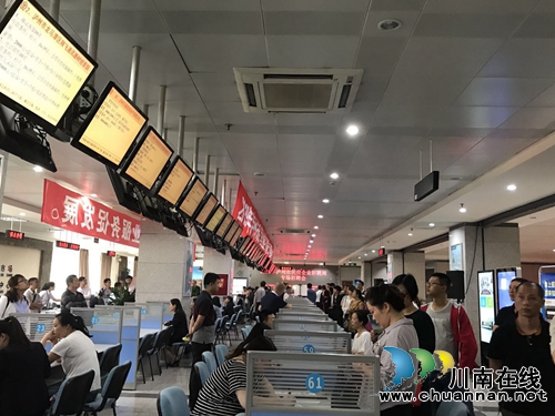 泸州民营企业广招人才&nbsp;5000余个岗位等你来选(图2)