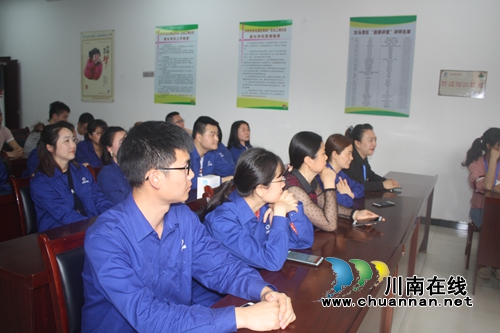 龙马潭区罗汉街道开展以“凝心行动”公益项目《水污染防治法》为主题的知识竞赛(图2) 龙马潭区罗汉街道开展以“凝心行动”公益项目《水污染防治法》为主题的知识竞赛(图2)