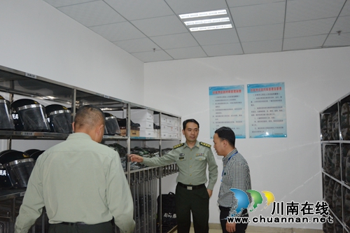 江阳区人民武装部部长万学德到张坝街道进行工作调研(图2)