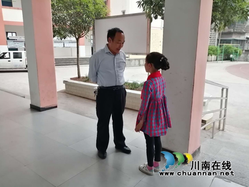 龙马潭区《义务教育学校管理标准》检查组走进下大街小学校(图5)
