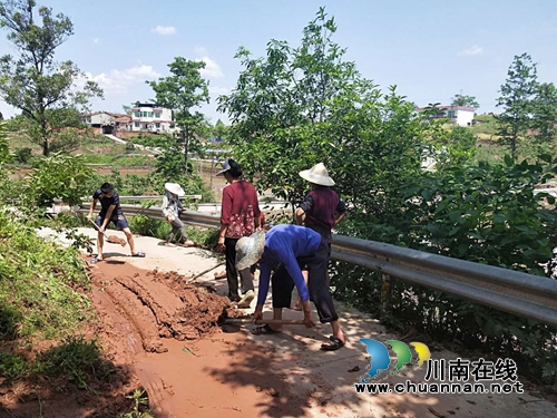 灾害过后&nbsp;泸县立石干群积极开展生产自救(图1)