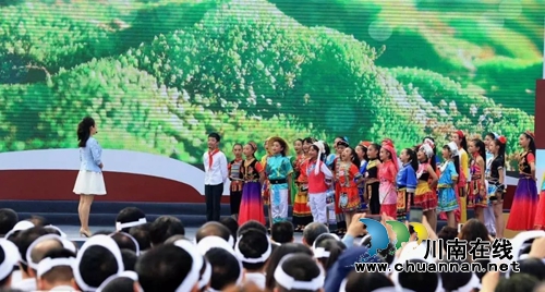 尧坝古驿书香浓 故宫博物院专家讲文豪的故事(图3) 尧坝古驿书香浓 故宫博物院专家讲文豪的故事(图3)